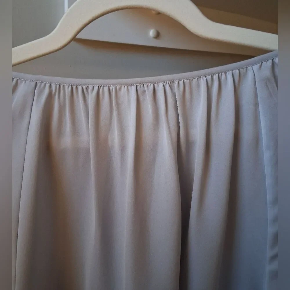 J. Crew Women's Light Gray Peasant Blouse Covered Button Neck 3/4 Sleeve Size M